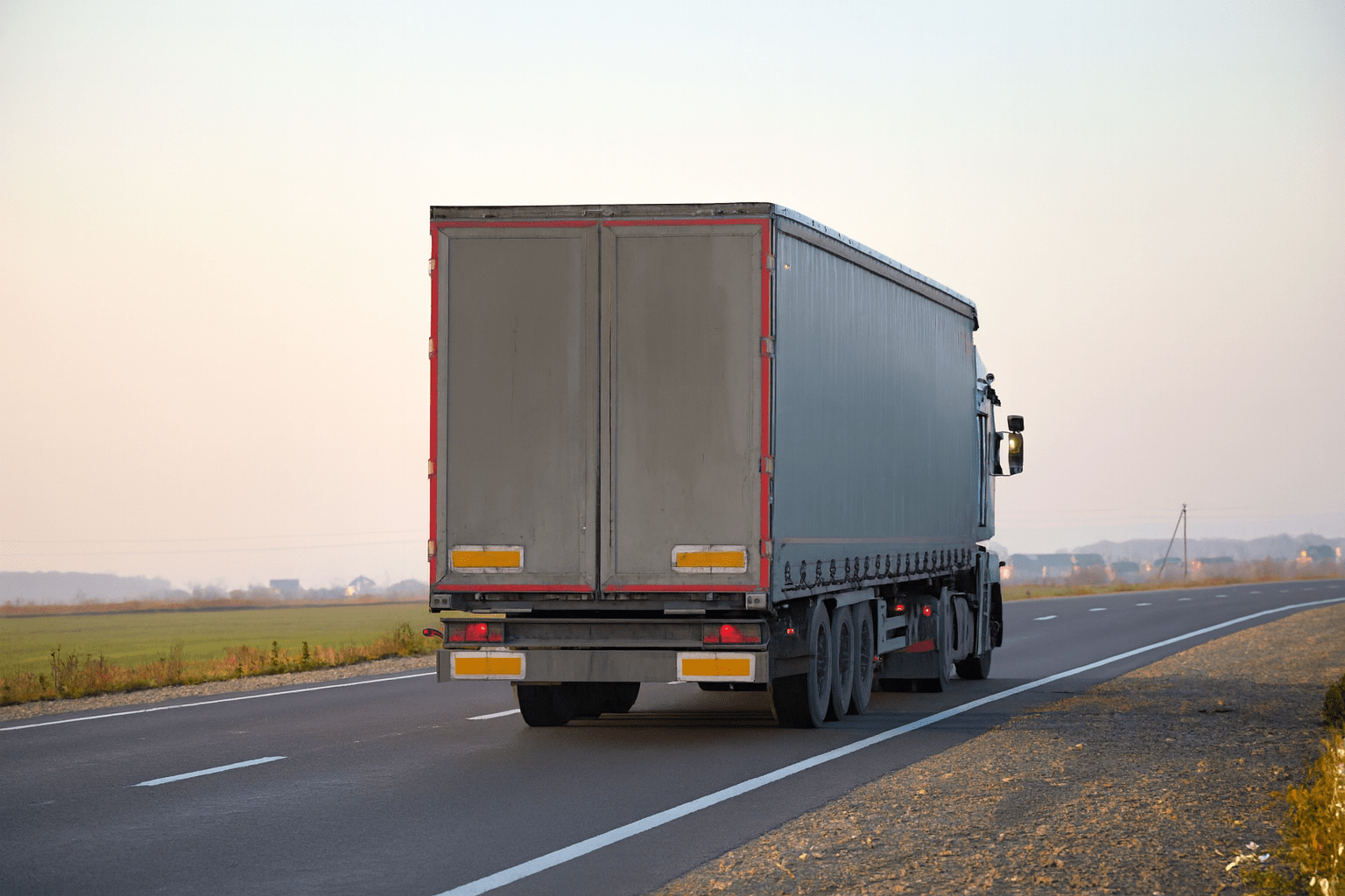 LTL vs FTL : Quelle est la meilleure option de transport pour votre entreprise ?